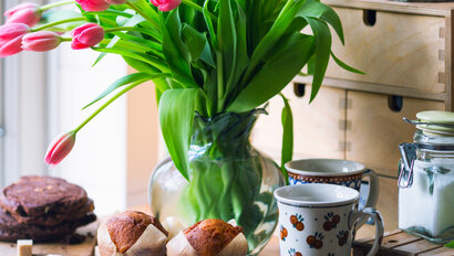 Blumen auf einem Tisch